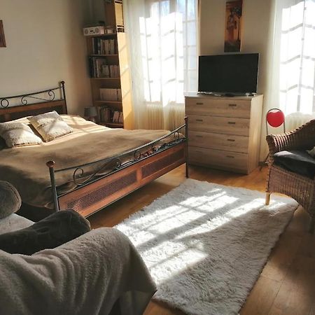 Chambres D'Hotes Chez Pierrot Et Flo Vugelles-La Mothe Exterior foto