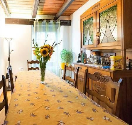 Chambres D'Hotes Chez Pierrot Et Flo Vugelles-La Mothe Exterior foto